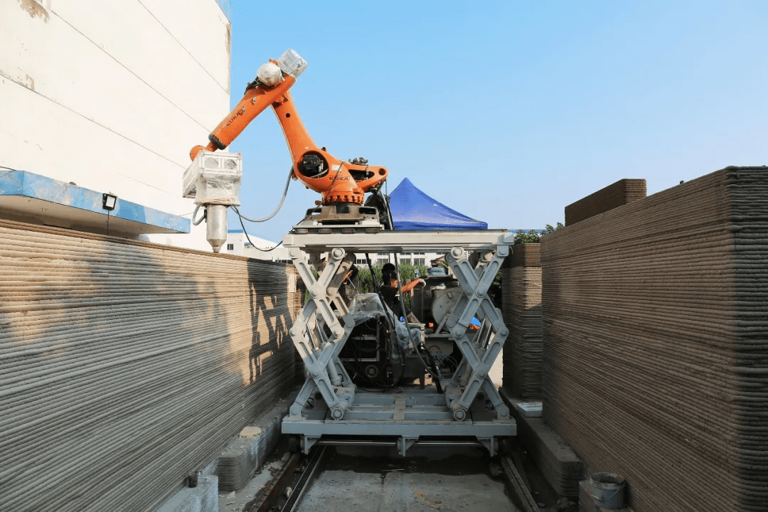 徐衛(wèi)國(guó)教授團(tuán)隊(duì) 3D打印機(jī)器人革新混凝土泵送，為低收入群體建造未來(lái)住宅